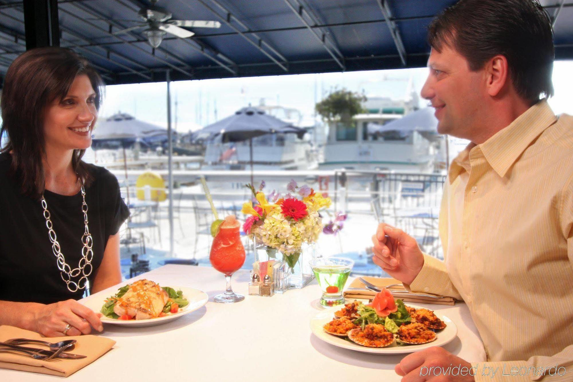 The Newport Harbor Hotel & Marina Restauracja zdjęcie